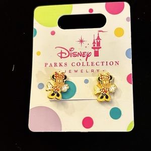 Disney  Park Collection Minnie Mouse Earrings